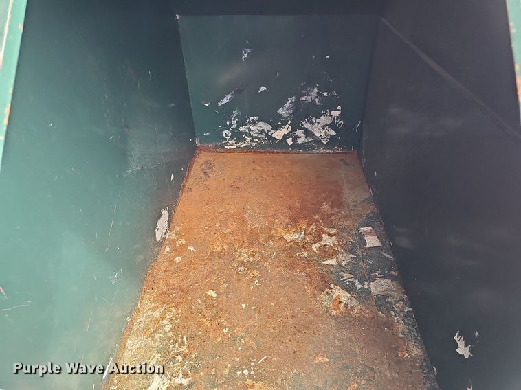 image for item DO4319 Roll-off recycling container