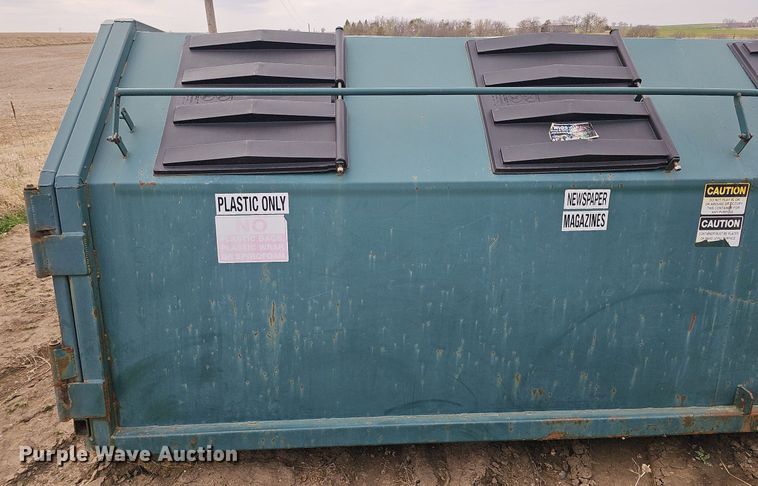 image for item DO4319 Roll-off recycling container