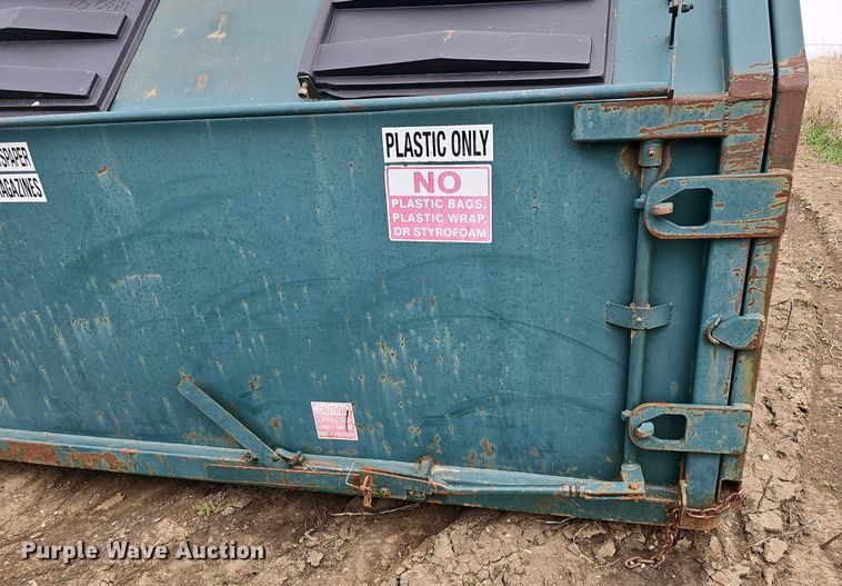 image for item DO4319 Roll-off recycling container