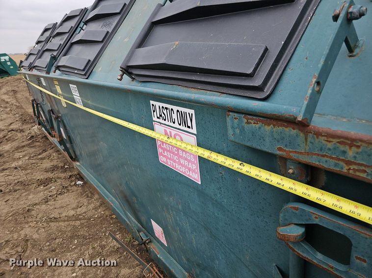 image for item DO4319 Roll-off recycling container