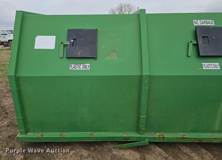 image for item DO4322 Roll-off recycling container