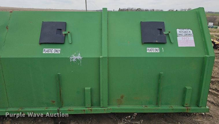 image for item DO4322 Roll-off recycling container