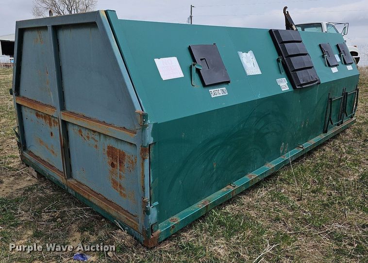 image for item DO4324 Roll-off recycling container