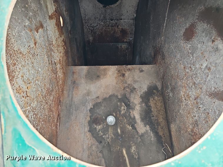 image for item DO4324 Roll-off recycling container