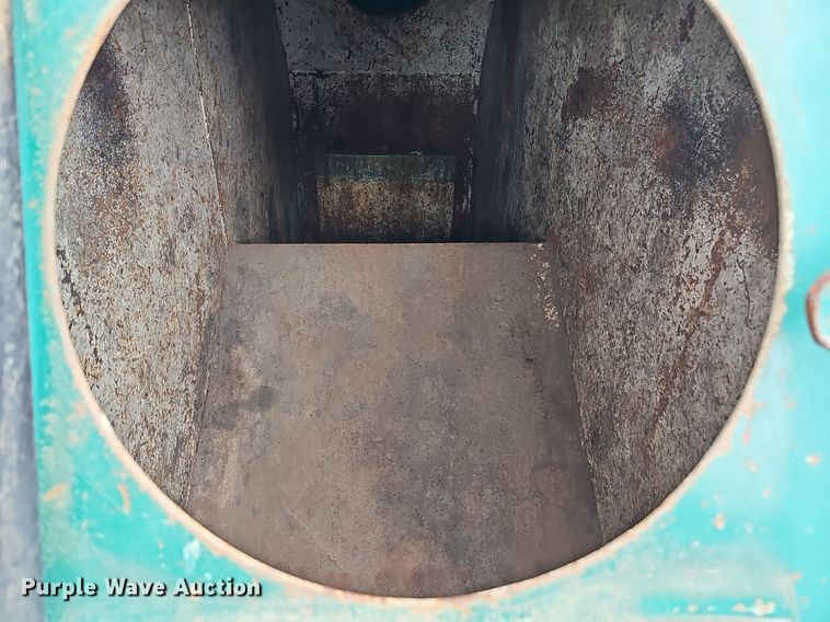 image for item DO4327 Roll-off recycling container