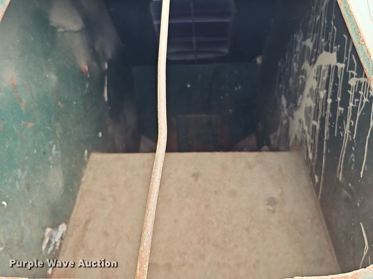 image for item DO4328 Roll-off recycling container