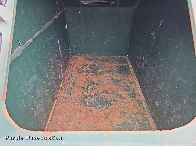 image for item DO4328 Roll-off recycling container