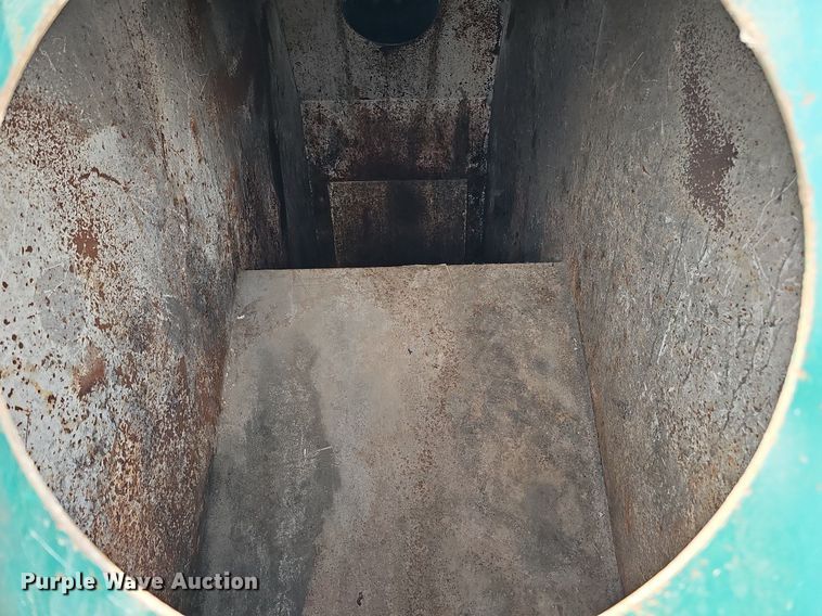 image for item DO4331 Roll-off recycling container