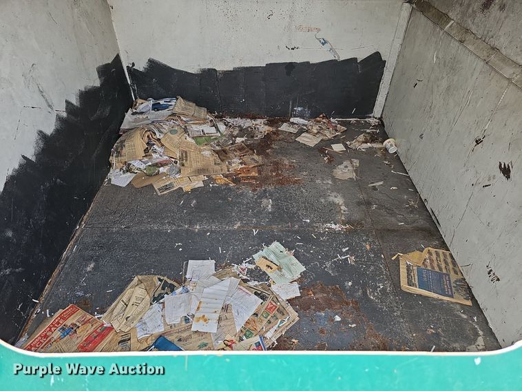 image for item DO4331 Roll-off recycling container