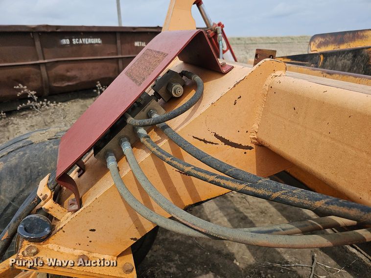 image for item DO4332 Big Dog  scraper