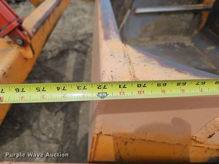 image for item DO4332 Big Dog  scraper