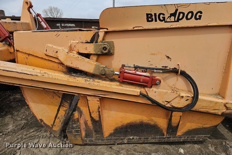 image for item DO4332 Big Dog  scraper