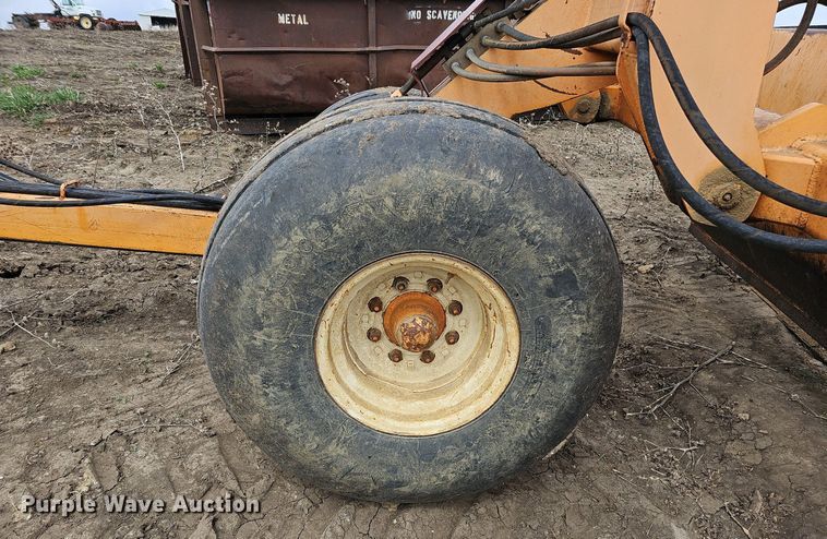 image for item DO4332 Big Dog  scraper