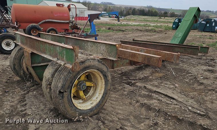 image for item DO4333 Shop built bale trailer