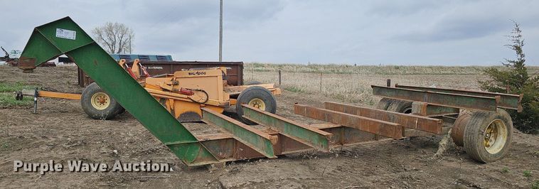 image for item DO4333 Shop built bale trailer