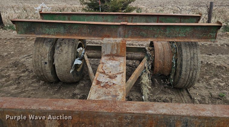 image for item DO4333 Shop built bale trailer
