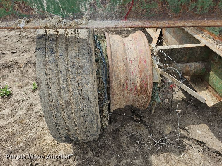 image for item DO4333 Shop built bale trailer