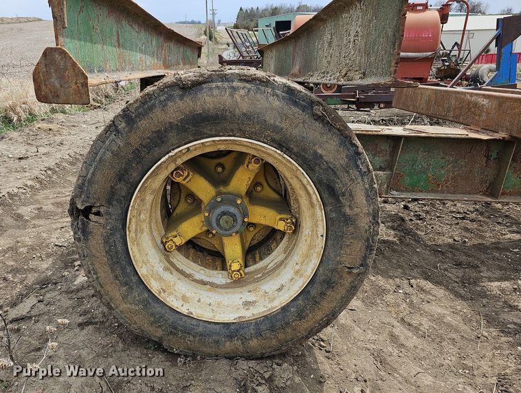 image for item DO4333 Shop built bale trailer