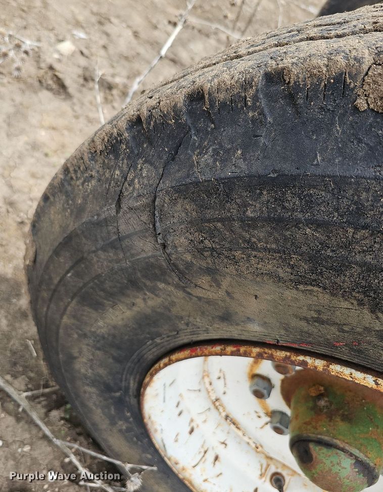 image for item DO4334 Gnuse Mfg Co  refuse bale trailer