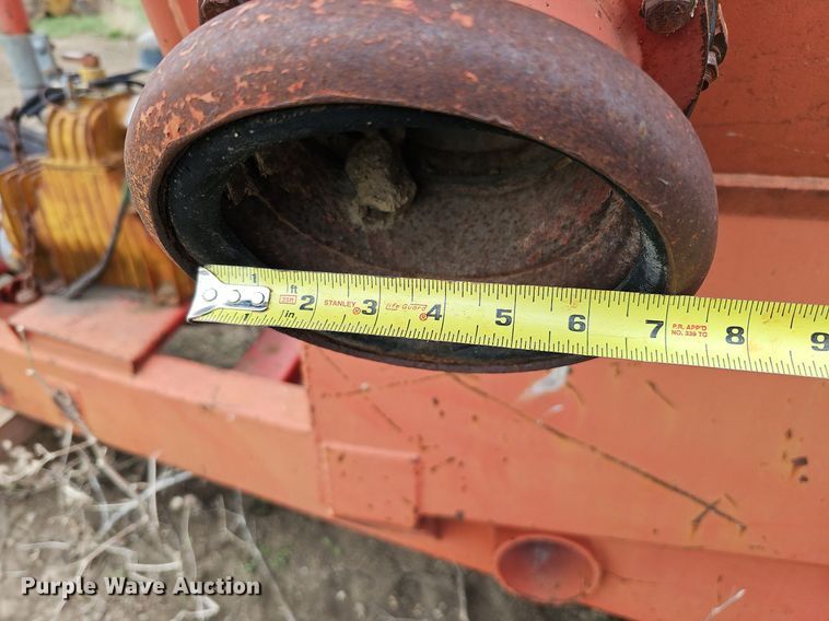 image for item DO4335 Calumet Corp V 2250  liquid manure spreader