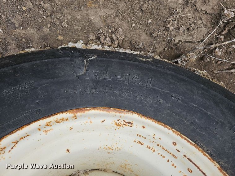 image for item DO4335 Calumet Corp V 2250  liquid manure spreader