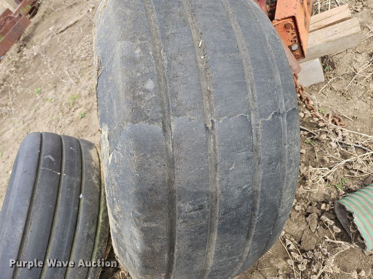 image for item DO4335 Calumet Corp V 2250  liquid manure spreader