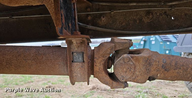 image for item DO4336 1999 Chevrolet C7500  hook lift truck