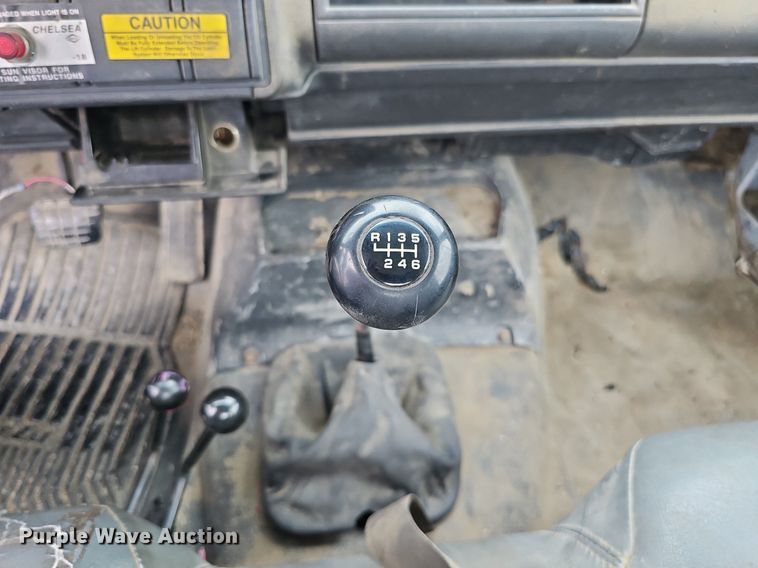 image for item DO4336 1999 Chevrolet C7500  hook lift truck