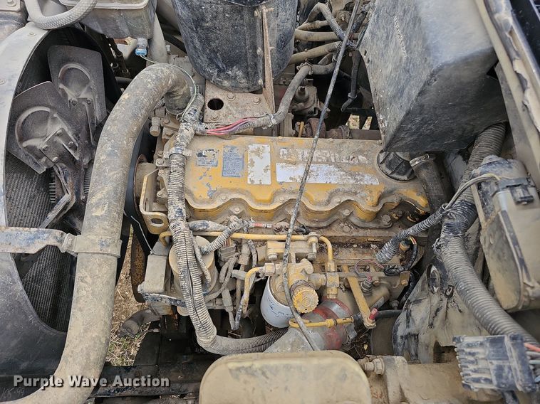 image for item DO4336 1999 Chevrolet C7500  hook lift truck