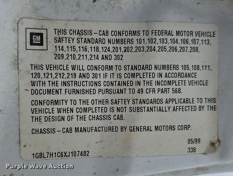 image for item DO4336 1999 Chevrolet C7500  hook lift truck