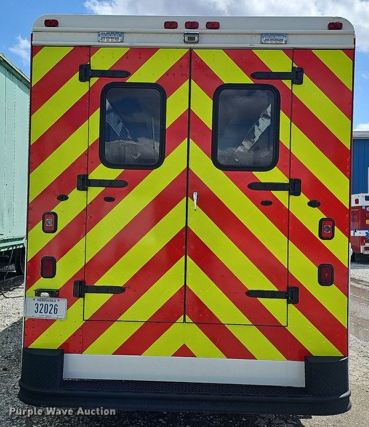 image for item DO4338 1993 Chevrolet P6S  emergency response vehicle