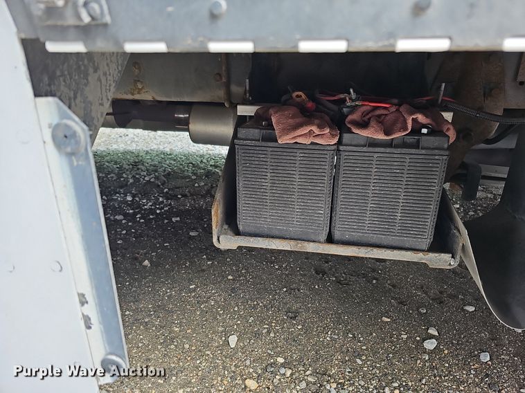 image for item DO4338 1993 Chevrolet P6S  emergency response vehicle