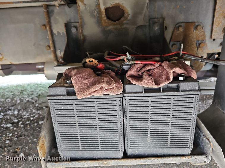 image for item DO4338 1993 Chevrolet P6S  emergency response vehicle