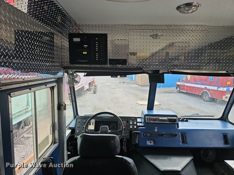 image for item DO4338 1993 Chevrolet P6S  emergency response vehicle