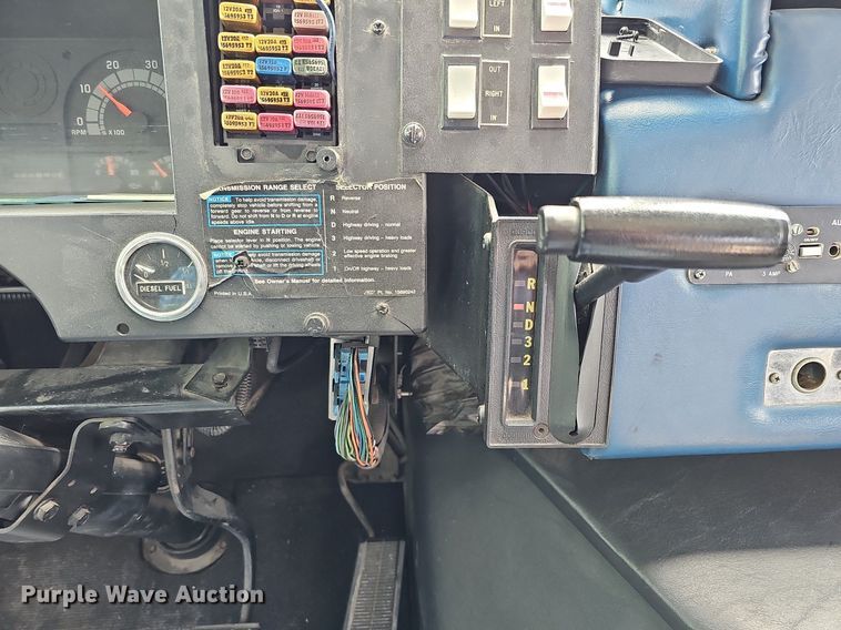 image for item DO4338 1993 Chevrolet P6S  emergency response vehicle