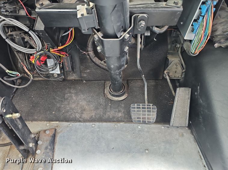 image for item DO4338 1993 Chevrolet P6S  emergency response vehicle