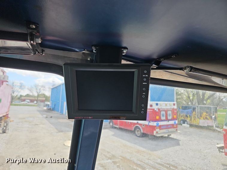 image for item DO4338 1993 Chevrolet P6S  emergency response vehicle