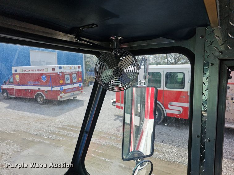 image for item DO4338 1993 Chevrolet P6S  emergency response vehicle