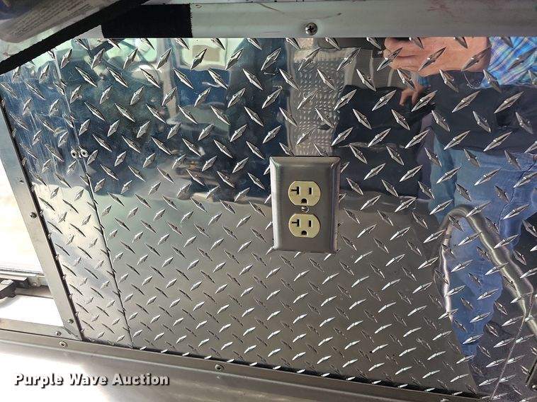 image for item DO4338 1993 Chevrolet P6S  emergency response vehicle