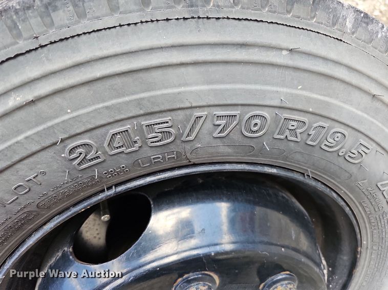 image for item DO4338 1993 Chevrolet P6S  emergency response vehicle