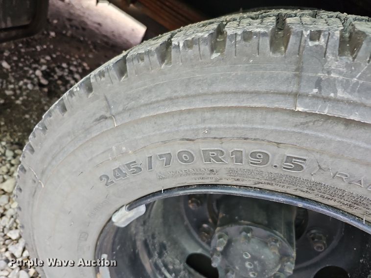 image for item DO4338 1993 Chevrolet P6S  emergency response vehicle