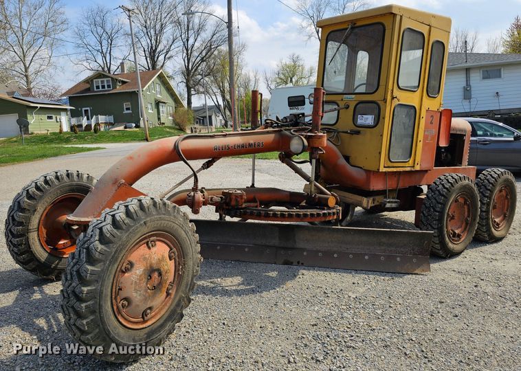 image for item DO4364 Allis-Chalmers D  rigid frame motor grader