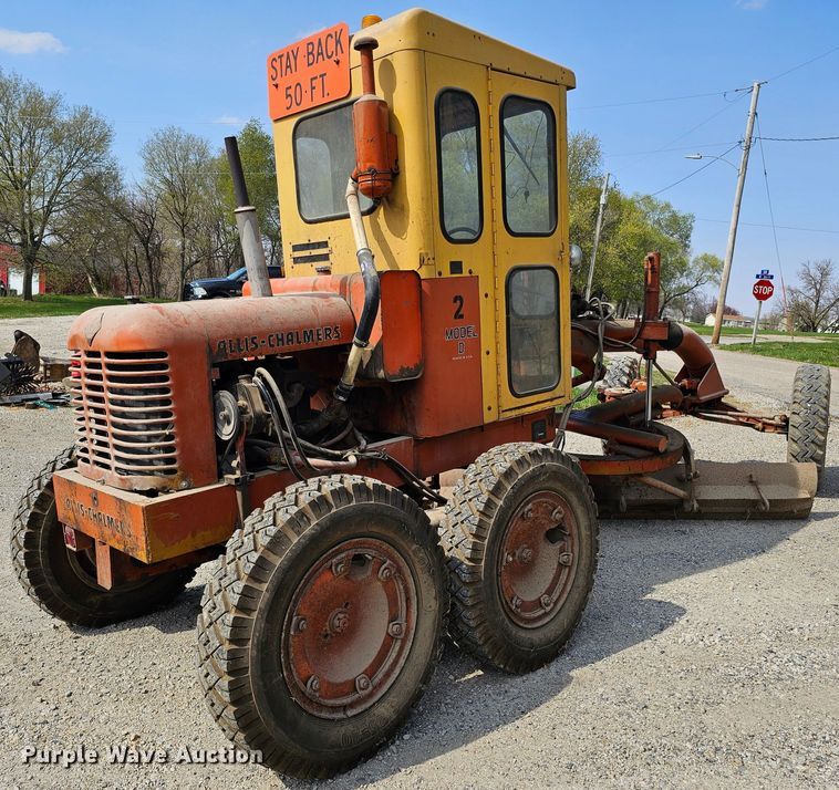 image for item DO4364 Allis-Chalmers D  rigid frame motor grader