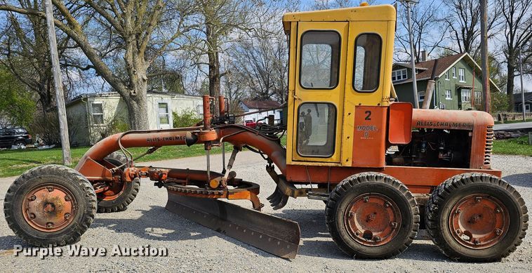 image for item DO4364 Allis-Chalmers D  rigid frame motor grader