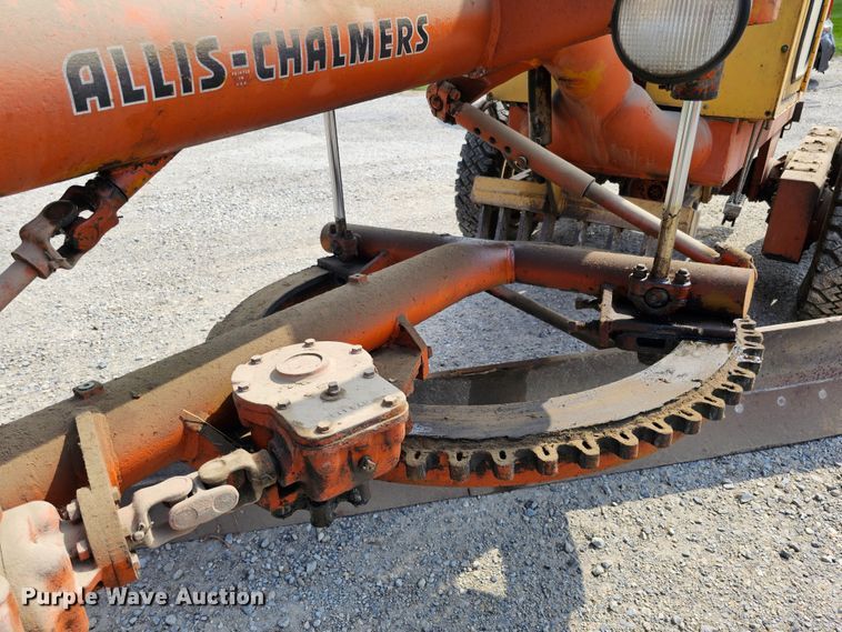 image for item DO4364 Allis-Chalmers D  rigid frame motor grader