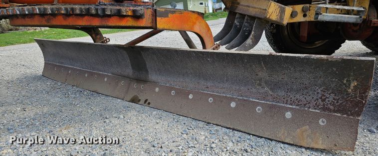 image for item DO4364 Allis-Chalmers D  rigid frame motor grader