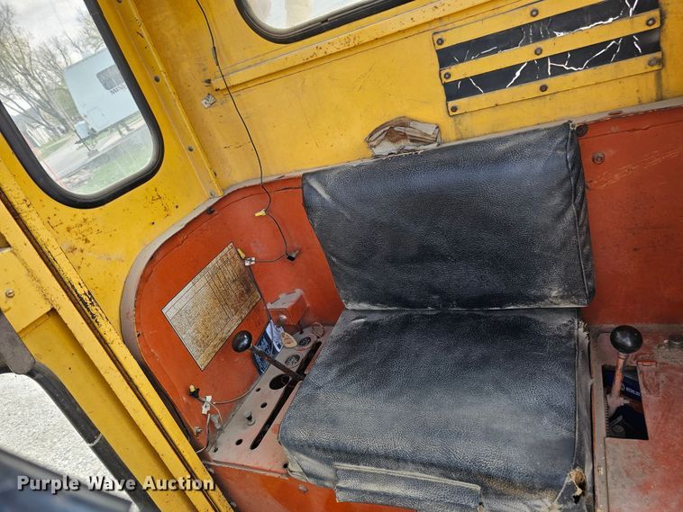 image for item DO4364 Allis-Chalmers D  rigid frame motor grader