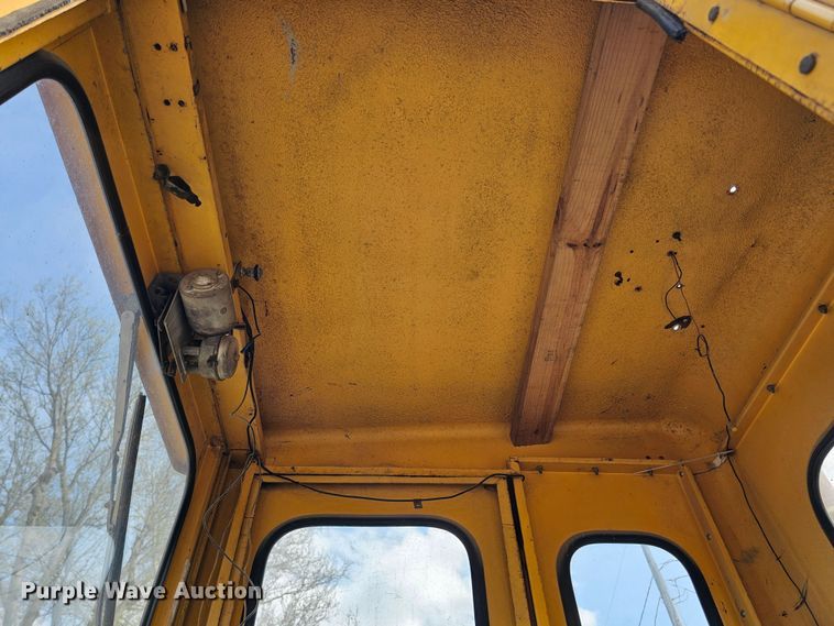 image for item DO4364 Allis-Chalmers D  rigid frame motor grader