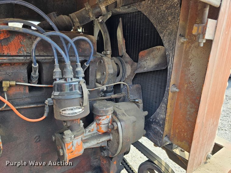 image for item DO4364 Allis-Chalmers D  rigid frame motor grader