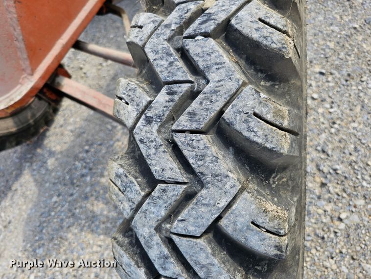 image for item DO4364 Allis-Chalmers D  rigid frame motor grader